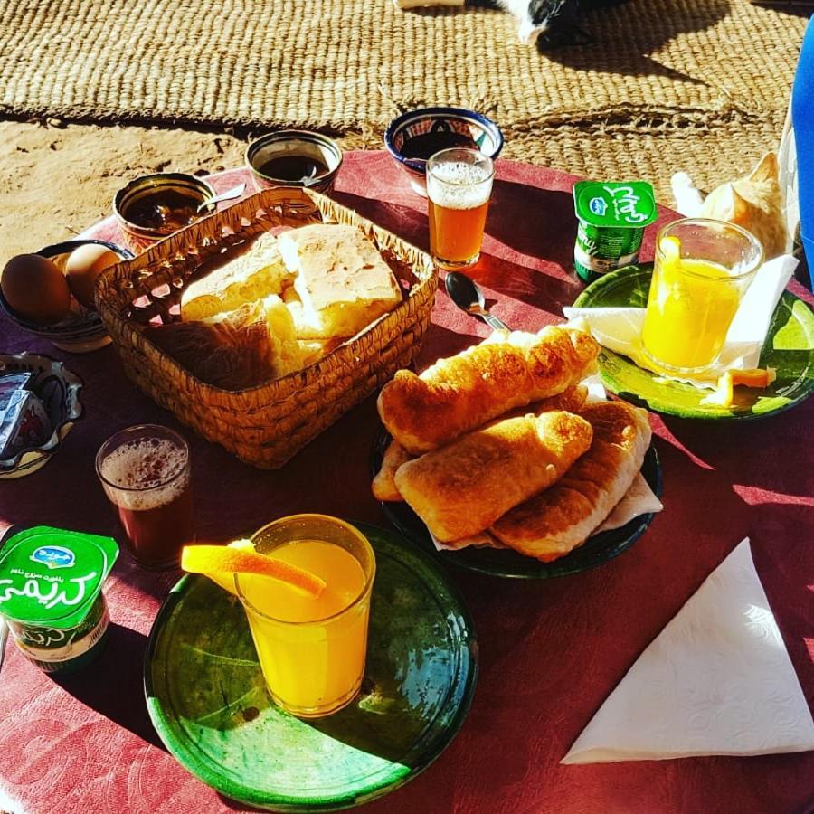 Auberge Kasbah Dar Sahara Tours 姆哈米德 外观 照片